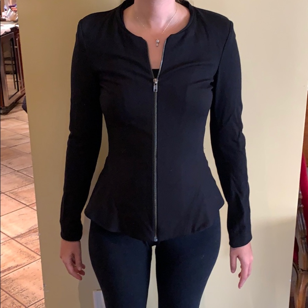 Stretchy black blazer in excellent condition